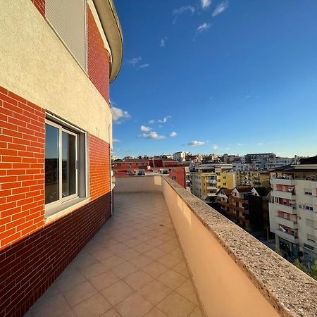 B&B - Private Rooms Tirana Bagian luar foto